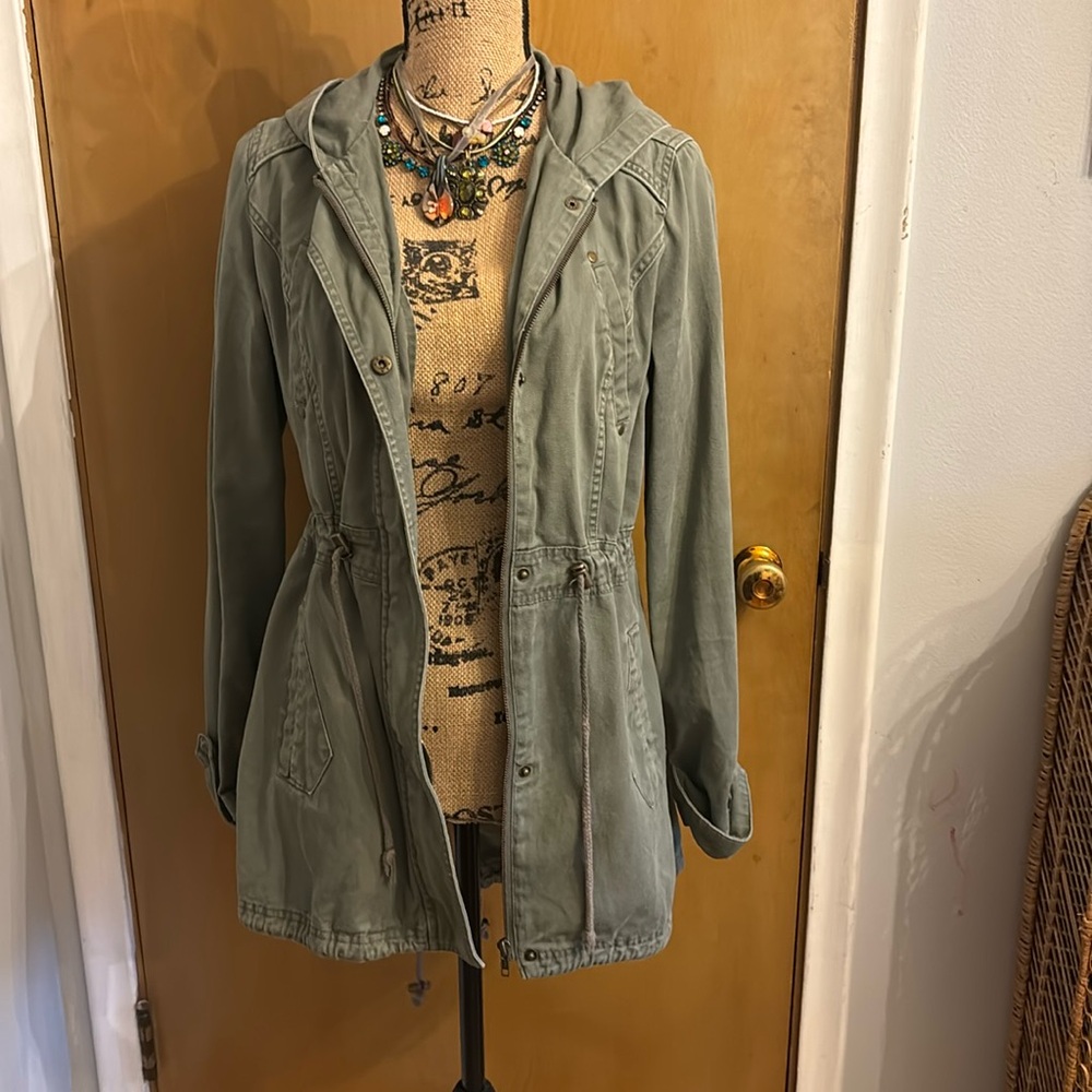 American Eagle military green lightweight jacket